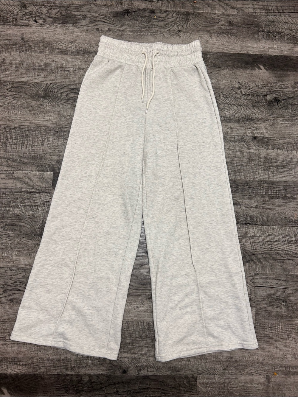 Women’s Wide-Leg Drawstring Sweatpants - Light Gray